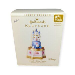 NIB 2006 Hallmark Keepsake Disney Cinderella Musical Jewelry Box Castle